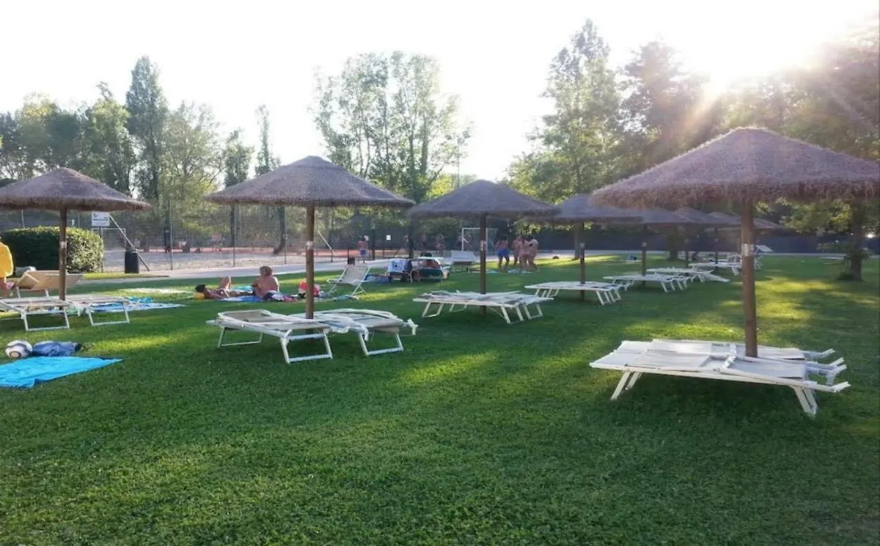 Cristallo Apartment - Accesso Gratuito A Parco Acquatico Desenzano del Garda