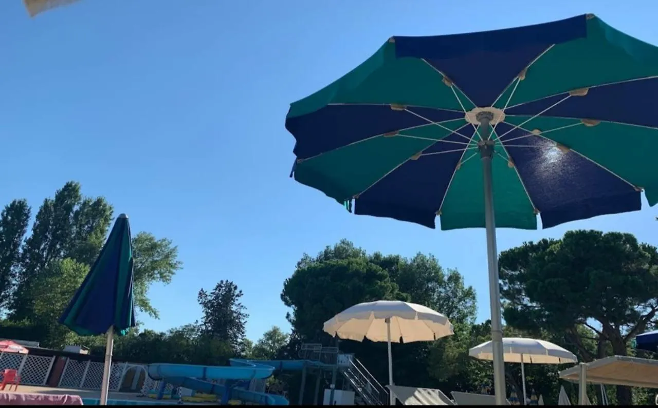 Cristallo Apartment - Accesso Gratuito A Parco Acquatico Desenzano del Garda