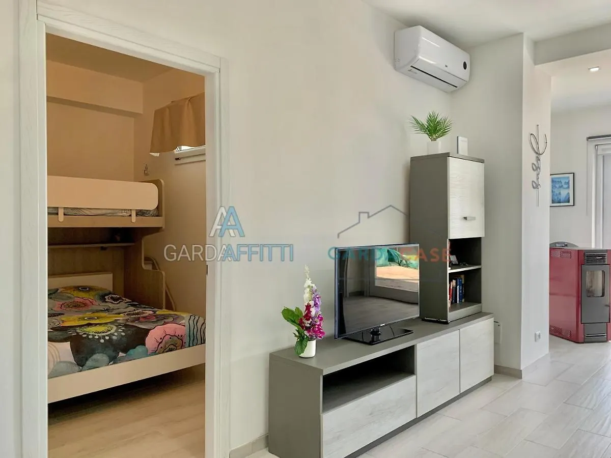 Cristallo Apartment - Accesso Gratuito A Parco Acquatico Desenzano del Garda