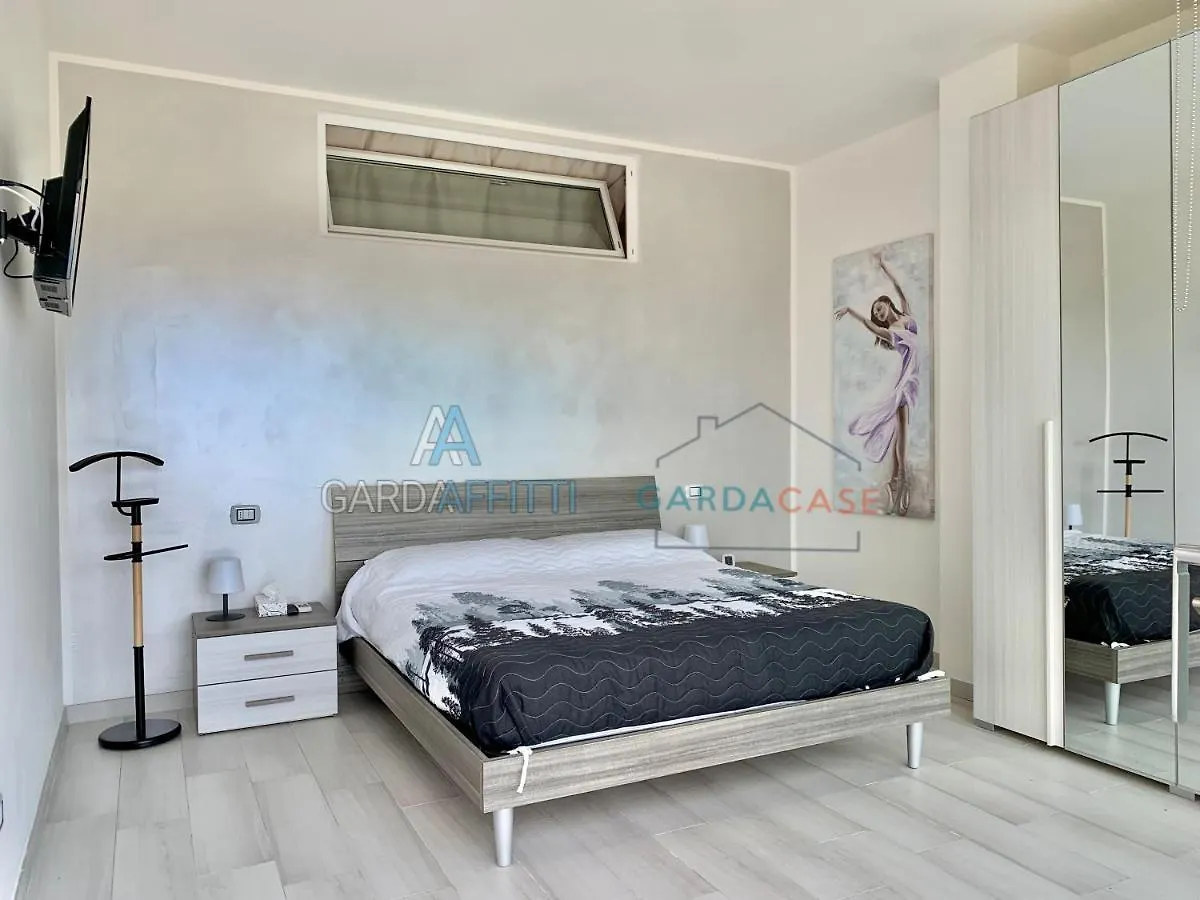 Cristallo Apartment - Accesso Gratuito A Parco Acquatico Desenzano del Garda 0*,