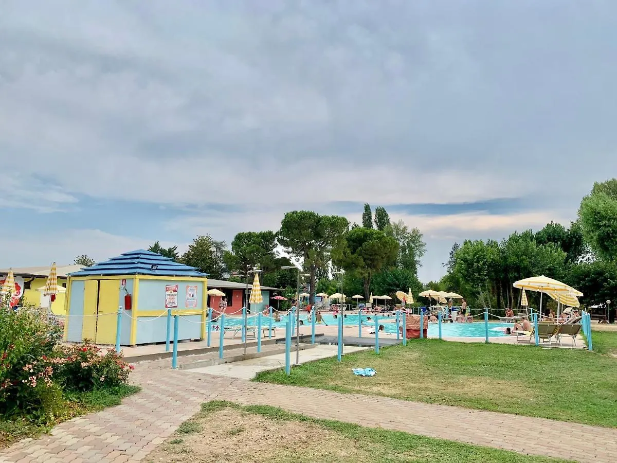 Cristallo Apartment - Accesso Gratuito A Parco Acquatico Desenzano del Garda 0*,